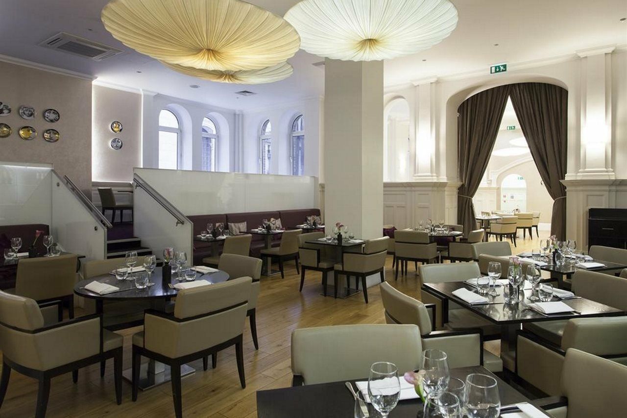 Thistle Holborn Отель Лондон